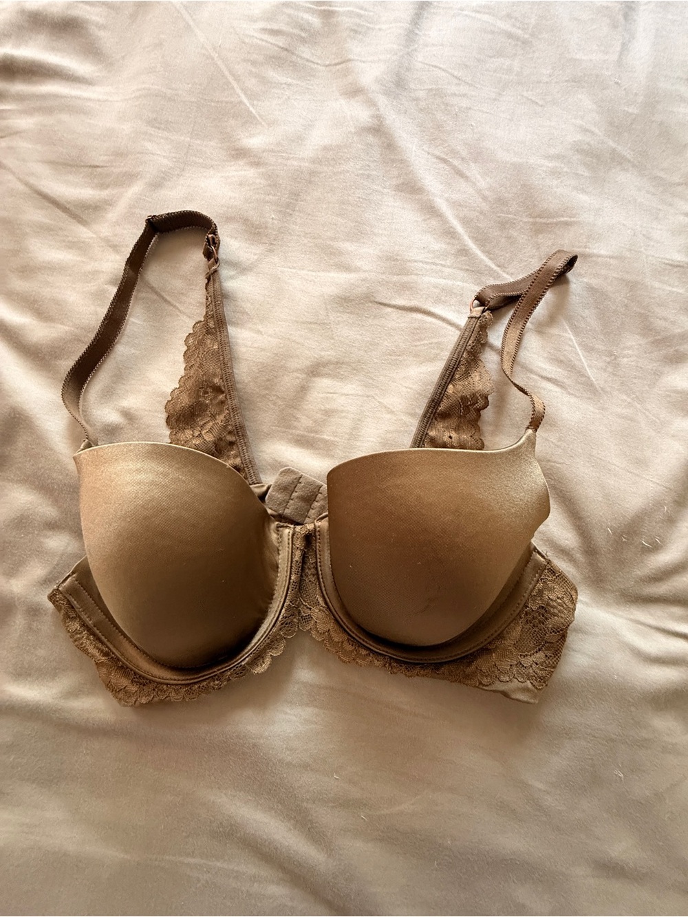 Wireless Lace-Back T-Shirt Bra in olive green